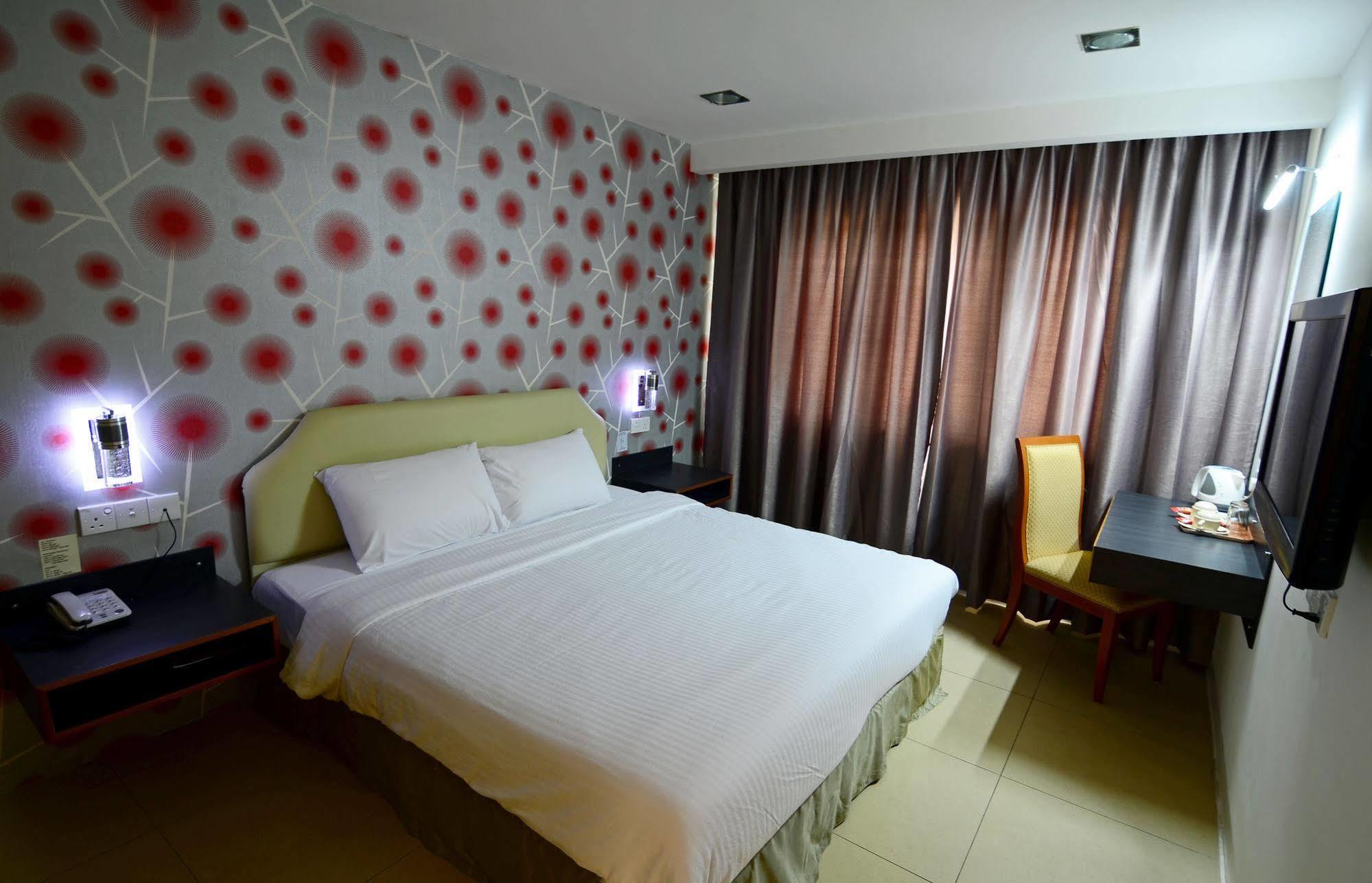 Hotel Avenue Kuantan Exteriör bild