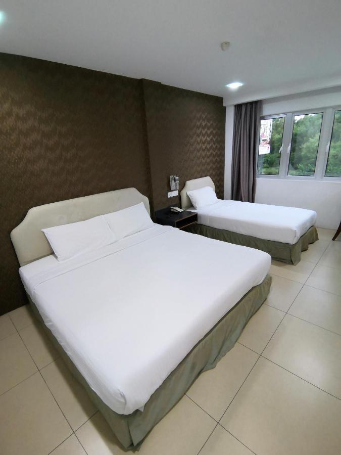 Hotel Avenue Kuantan Exteriör bild